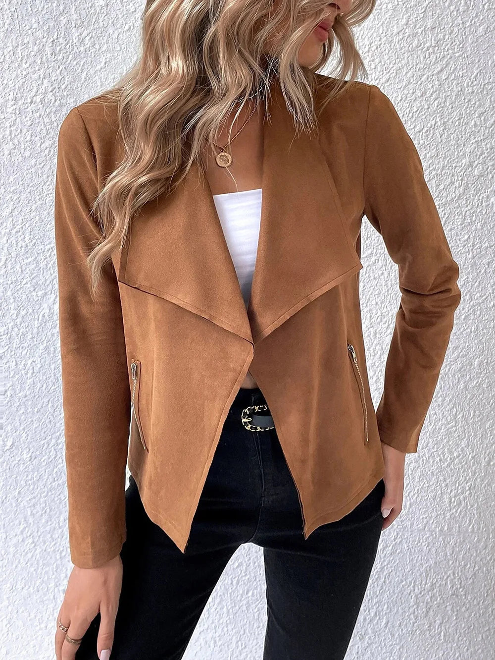 Suède blazer, elegant en veelzijdig voor een chique look